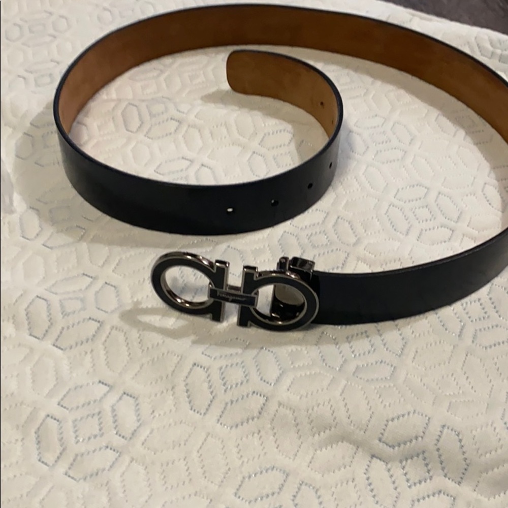 EUC ferragamo reversible belt